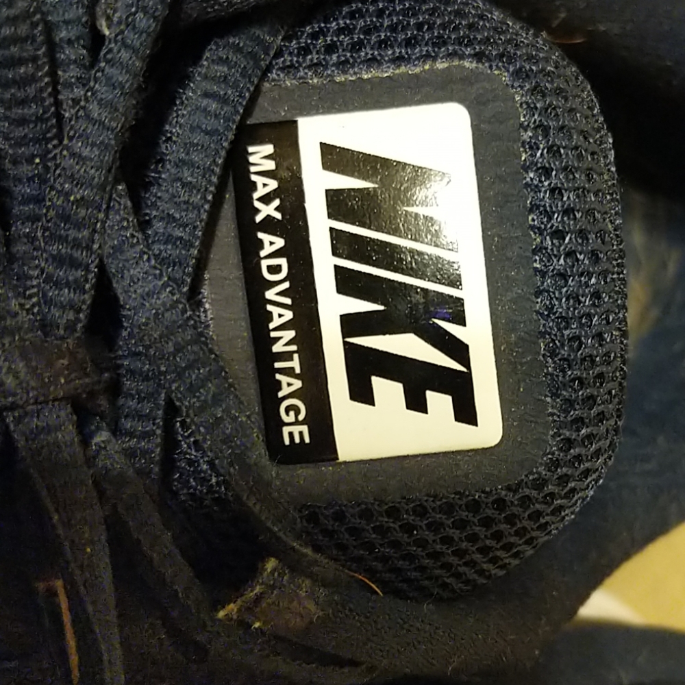 Nike - Picture 3 of 3